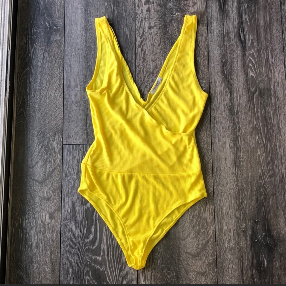 YELLOW ZARA BODYSUIT